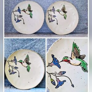 (2) inHomeStylez Ceramic/Stoneware 11" Dinner Plates "Ruby Hummingbird"